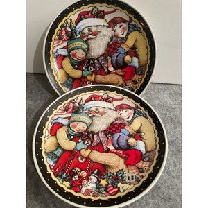 2 Mary Engelbreit Santa Plates  7 inches  # 910